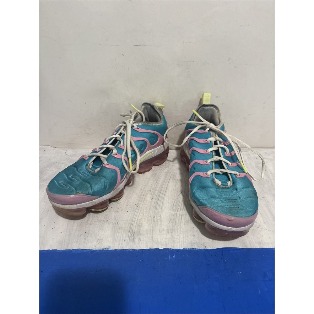 Nike Shoes Women Size 9us Air VaporMax Plus Easter Teal  Athletic Worn/hole